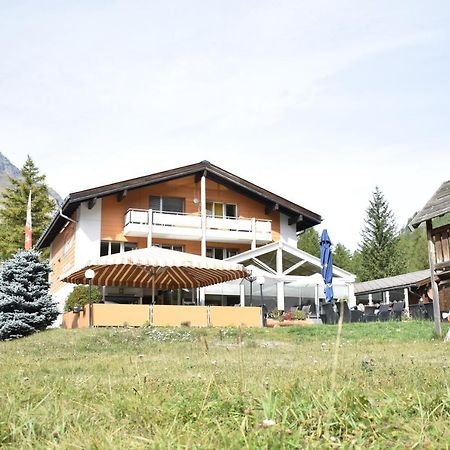 Restaurant & Hostel Hole In One Ранда Екстериор снимка